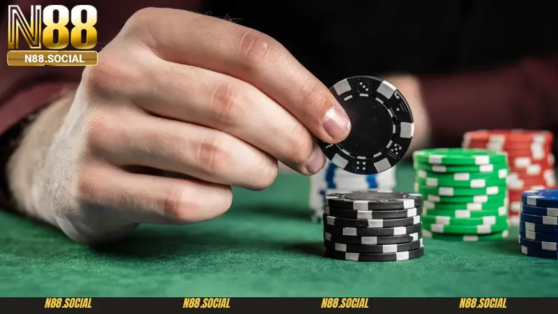 Kỹ thuật áp dụng Triple Barrel poker là gì trong những tình huống như thế nào?